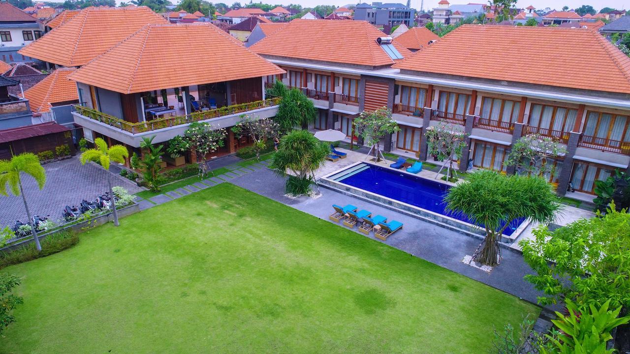 Отель Kubu Cempaka Seminyak Экстерьер фото